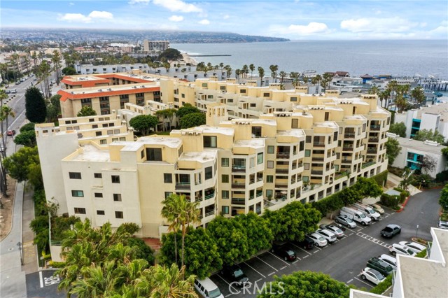 520 The Village, Redondo Beach, California 90277, 2 Bedrooms Bedrooms, ,2 BathroomsBathrooms,Residential,Sold,The Village,SB21119593