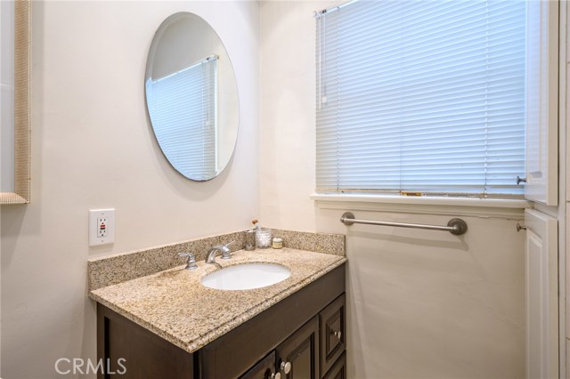 3201 Alma Avenue, Manhattan Beach, California 90266, 2 Bedrooms Bedrooms, ,2 BathroomsBathrooms,Residential,Sold,Alma,SB19163986