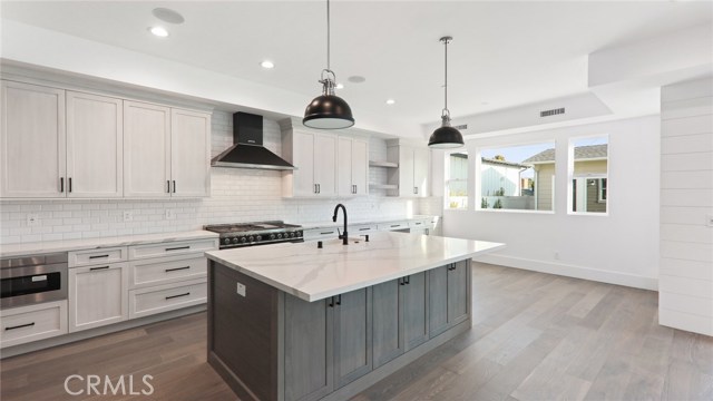 1020 Avenue A, Redondo Beach, California 90277, 6 Bedrooms Bedrooms, ,6 BathroomsBathrooms,Residential,Sold,Avenue A,PV20189738