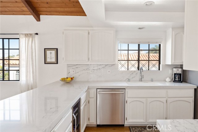 1107 Stanford Avenue, Redondo Beach, California 90278, 3 Bedrooms Bedrooms, ,2 BathroomsBathrooms,Residential,Sold,Stanford,SB20120102