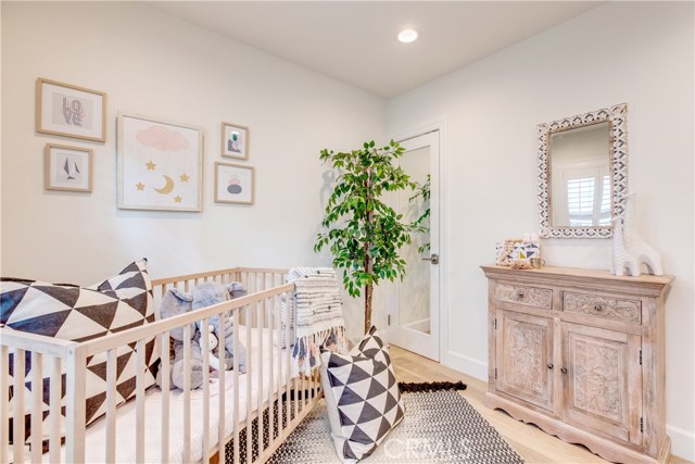 861 12th Court, Manhattan Beach, California 90266, 3 Bedrooms Bedrooms, ,1 BathroomBathrooms,Residential,Sold,12th,SB20006910