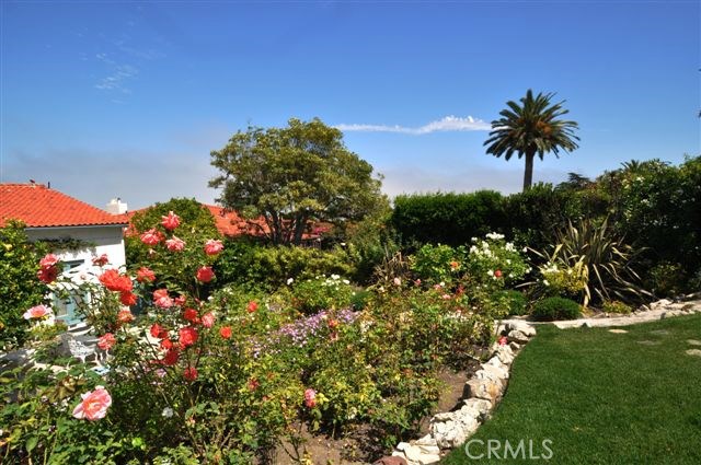 640 Via Del Monte, Palos Verdes Estates, California 90274, 3 Bedrooms Bedrooms, ,2 BathroomsBathrooms,Residential,Sold,Via Del Monte,PV17143780