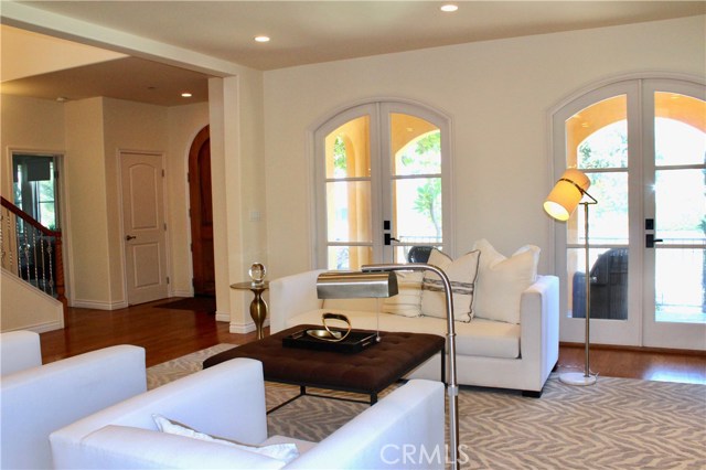 314 Avenue D, Redondo Beach, California 90277, 5 Bedrooms Bedrooms, ,5 BathroomsBathrooms,Residential,Sold,Avenue D,SB20083856