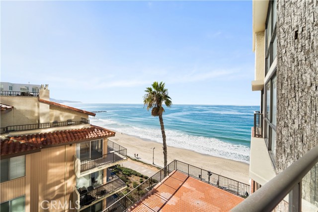 531 Esplanade, Redondo Beach, California 90277, 2 Bedrooms Bedrooms, ,2 BathroomsBathrooms,Residential,Sold,Esplanade,SB20260147