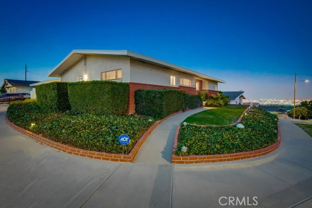 2143 Velez Drive, Rancho Palos Verdes, California 90275, 3 Bedrooms Bedrooms, ,2 BathroomsBathrooms,Residential,Sold,Velez,SB20181940