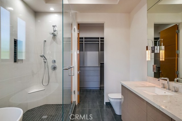 521 Helberta Avenue, Redondo Beach, California 90277, 4 Bedrooms Bedrooms, ,3 BathroomsBathrooms,Residential,Sold,Helberta,SB19088015