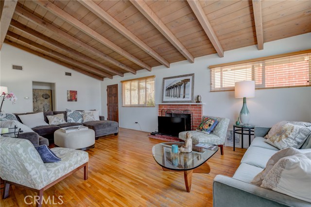 1965 Manhattan Avenue, Hermosa Beach, California 90254, 3 Bedrooms Bedrooms, ,2 BathroomsBathrooms,Residential,Sold,Manhattan,SB20021506