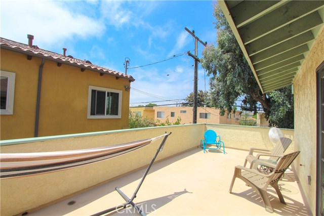 2213 Mathews Avenue, Redondo Beach, California 90278, 3 Bedrooms Bedrooms, ,2 BathroomsBathrooms,Residential,Sold,Mathews,SB17158341