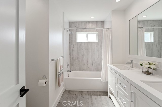 2420 Robinson Street, Redondo Beach, California 90278, 3 Bedrooms Bedrooms, ,1 BathroomBathrooms,Residential,Sold,Robinson,SB20208092