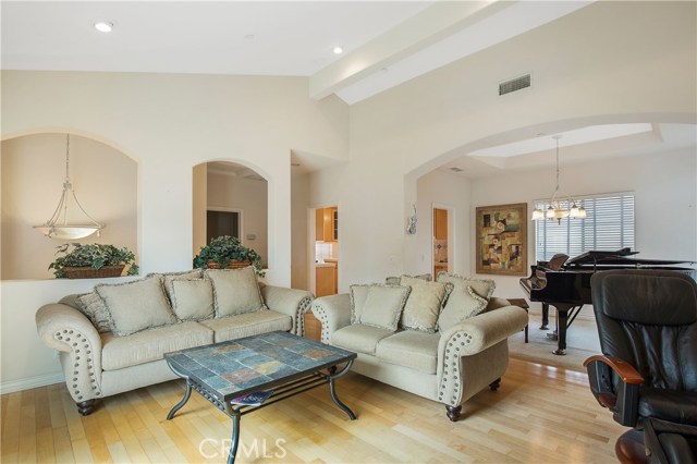 2225 Mathews Avenue, Redondo Beach, California 90278, 3 Bedrooms Bedrooms, ,3 BathroomsBathrooms,Residential,Sold,Mathews,SB19082504