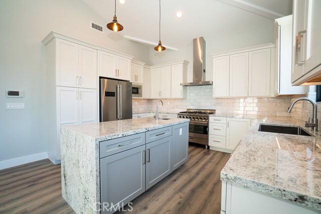 2204 Felton Lane, Redondo Beach, California 90278, 4 Bedrooms Bedrooms, ,3 BathroomsBathrooms,Residential,Sold,Felton,SB18220475