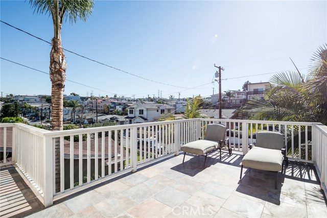 1615 Armour Lane, Redondo Beach, California 90278, 3 Bedrooms Bedrooms, ,2 BathroomsBathrooms,Residential,Sold,Armour,SB18035723