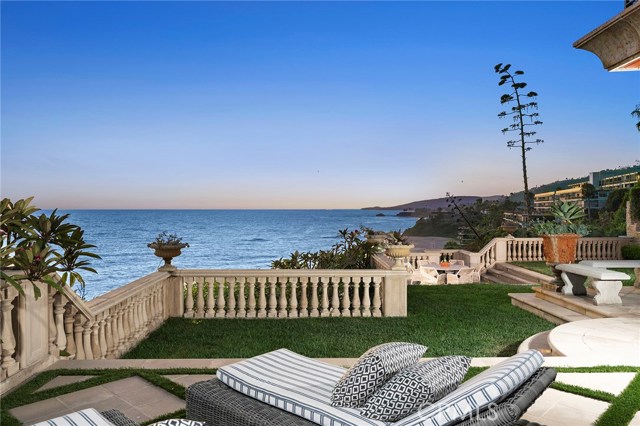 Photo of 31521 Bluff Drive, Laguna Beach, CA 92651