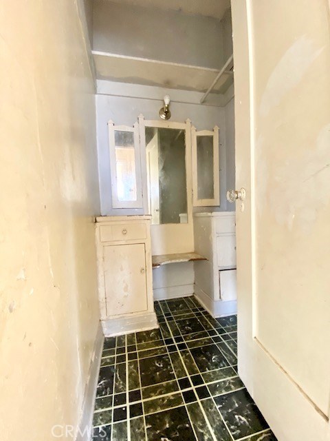 Income Home for Sale in Los Angeles, California
