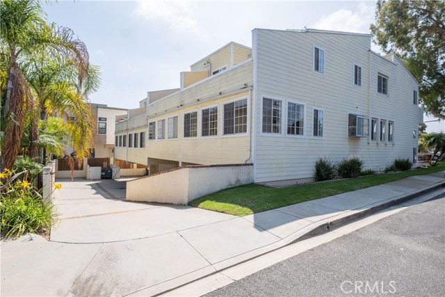 2301 Mathews Avenue, Redondo Beach, California 90278, 3 Bedrooms Bedrooms, ,2 BathroomsBathrooms,Residential,Sold,Mathews,RS20178676