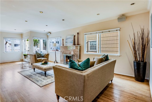 429 35th street, Manhattan Beach, California 90266, 4 Bedrooms Bedrooms, ,4 BathroomsBathrooms,Residential,Sold,35th street,SB19086449