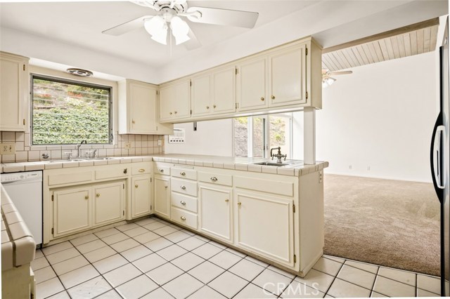 28705 Crestridge Road, Rancho Palos Verdes, California 90275, 4 Bedrooms Bedrooms, ,3 BathroomsBathrooms,Residential,Sold,Crestridge,SB19128855