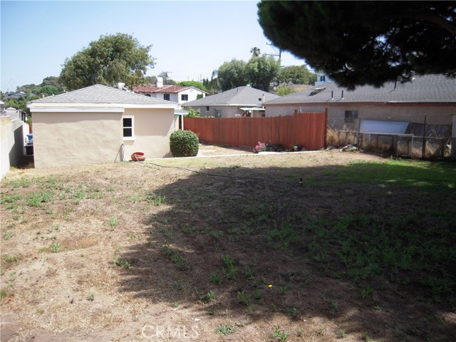 1062 Avenue C, Redondo Beach, California 90277, 2 Bedrooms Bedrooms, ,1 BathroomBathrooms,Residential,Sold,Avenue C,SB20138580