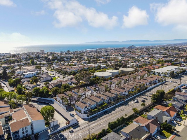 520 Maria Avenue, Redondo Beach, California 90277, 3 Bedrooms Bedrooms, ,2 BathroomsBathrooms,Residential,Sold,Maria,SB21076066