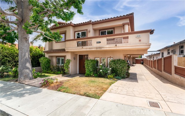 2212 Rockefeller Lane, Redondo Beach, California 90278, 3 Bedrooms Bedrooms, ,2 BathroomsBathrooms,Residential,Sold,Rockefeller,SB21134269