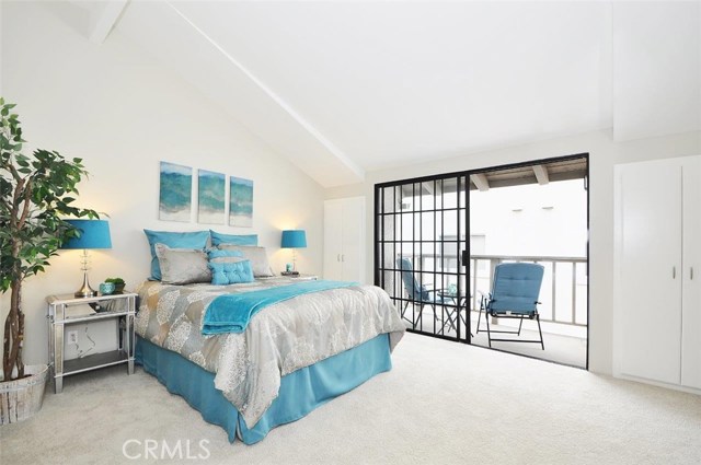 2409 Vanderbilt Lane, Redondo Beach, California 90278, 3 Bedrooms Bedrooms, ,2 BathroomsBathrooms,Residential,Sold,Vanderbilt,SB18125768