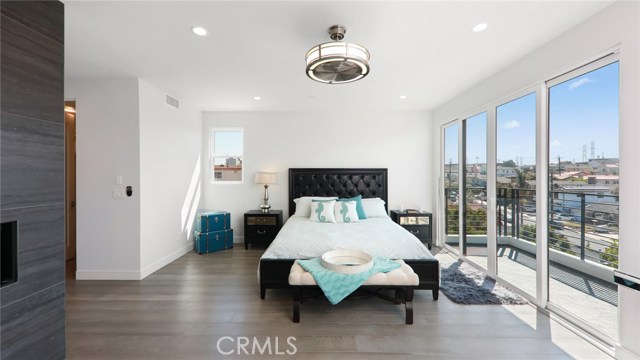 1702 Carlson Lane, Redondo Beach, California 90278, 3 Bedrooms Bedrooms, ,3 BathroomsBathrooms,Residential,Sold,Carlson,PV20186639