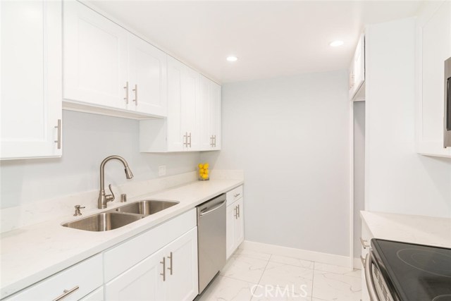 1 Bed Home for Sale in Valley Village, California