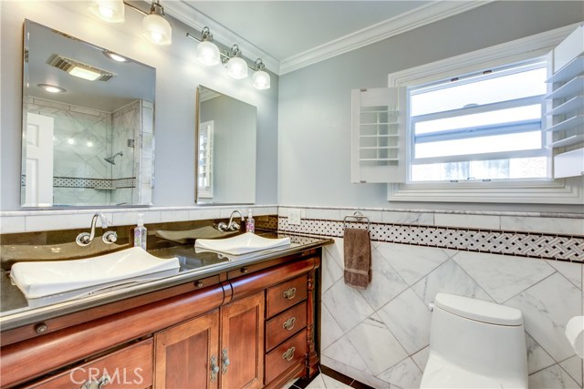 1729 Steinhart Avenue, Redondo Beach, California 90278, 3 Bedrooms Bedrooms, ,2 BathroomsBathrooms,Residential,Sold,Steinhart,SB19212753