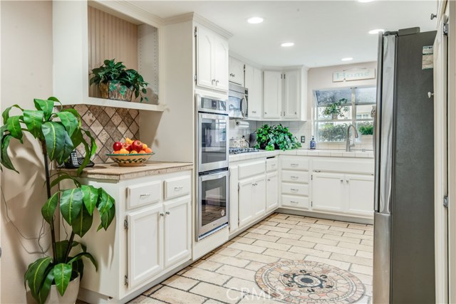 2231 Mathews Avenue, Redondo Beach, California 90278, 3 Bedrooms Bedrooms, ,2 BathroomsBathrooms,Residential,Sold,Mathews,PV21018337
