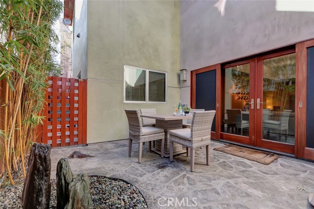 794 27th Street, Manhattan Beach, California 90266, 5 Bedrooms Bedrooms, ,3 BathroomsBathrooms,Residential,Sold,27th,SB20032410