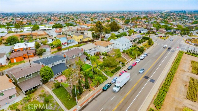 817 Anita Street, Redondo Beach, California 90278, 4 Bedrooms Bedrooms, ,2 BathroomsBathrooms,Residential,Sold,Anita,SB19130394