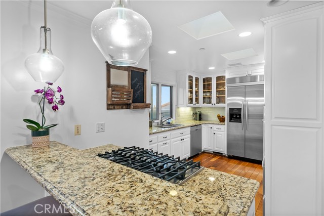 333 21st Place, Manhattan Beach, California 90266, 3 Bedrooms Bedrooms, ,3 BathroomsBathrooms,Residential,Sold,21st,SB21154619