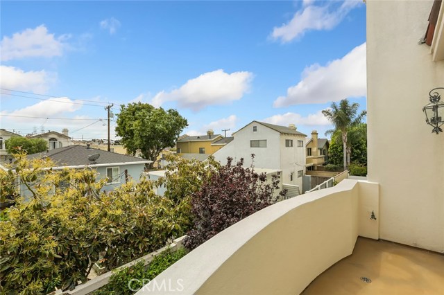 1738 Carlson Lane, Redondo Beach, California 90278, 4 Bedrooms Bedrooms, ,2 BathroomsBathrooms,Residential,Sold,Carlson,SB19118204