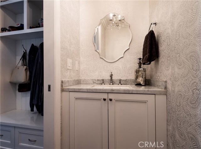 1905 Elm Avenue, Manhattan Beach, California 90266, 5 Bedrooms Bedrooms, ,5 BathroomsBathrooms,Residential,Sold,Elm,SB19169509