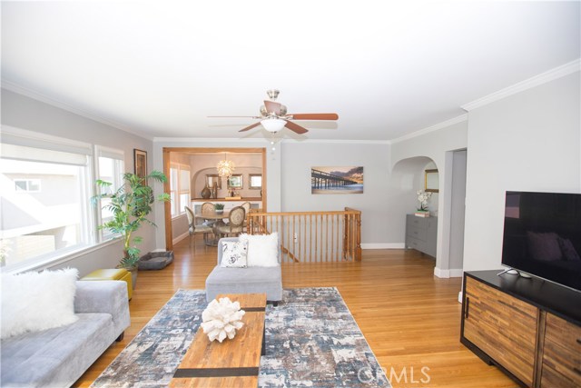 1520 Bayview, Hermosa Beach, California 90254, 3 Bedrooms Bedrooms, ,2 BathroomsBathrooms,Residential,Sold,Bayview,SB19028749