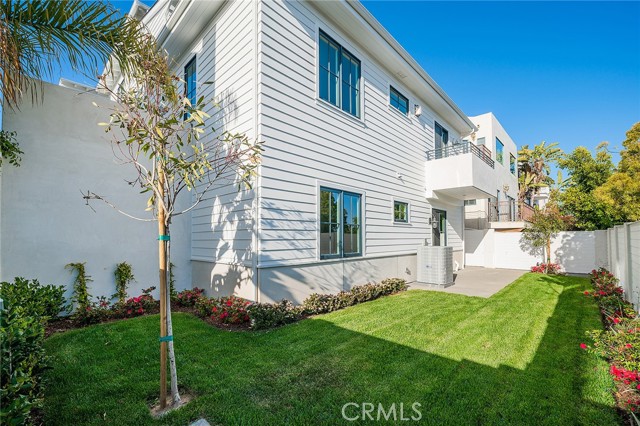 1920 Gates Ave, Redondo Beach, California 90278, 4 Bedrooms Bedrooms, ,4 BathroomsBathrooms,Residential,Sold,Gates Ave,SB21054568