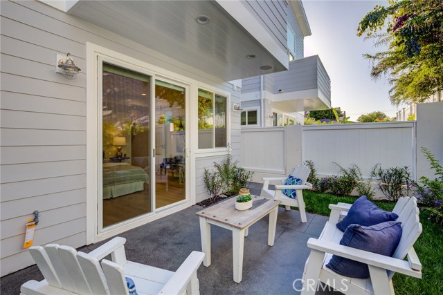 1711 Haynes Lane, Redondo Beach, California 90278, 3 Bedrooms Bedrooms, ,4 BathroomsBathrooms,Residential,Sold,Haynes,PV19232617