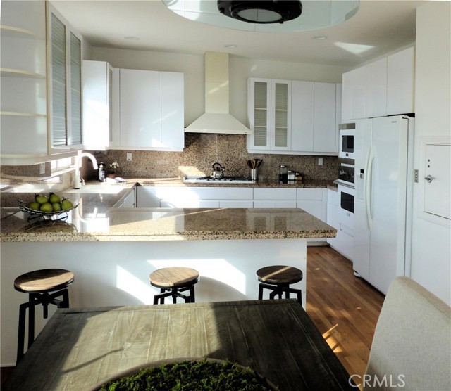 229 Moonstone Street, Manhattan Beach, California 90266, 3 Bedrooms Bedrooms, ,3 BathroomsBathrooms,Residential,Sold,Moonstone,SB21041796