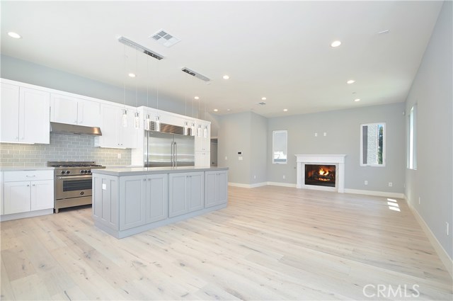 118 Irena Avenue, Redondo Beach, California 90277, 3 Bedrooms Bedrooms, ,3 BathroomsBathrooms,Residential,Sold,Irena,SB18141589