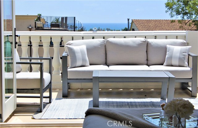 702 Juanita Avenue, Redondo Beach, California 90277, 4 Bedrooms Bedrooms, ,3 BathroomsBathrooms,Residential,Sold,Juanita,PW20121248