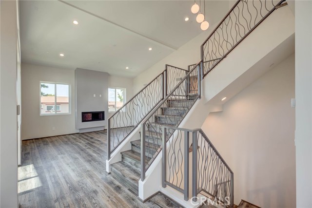 2707 Rockefeller Lane, Redondo Beach, California 90278, 4 Bedrooms Bedrooms, ,5 BathroomsBathrooms,Residential,Sold,Rockefeller,PV19136764