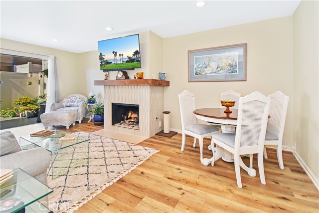 1140 Manhattan Beach Boulevard, Manhattan Beach, California 90266, 2 Bedrooms Bedrooms, ,3 BathroomsBathrooms,Residential,Sold,Manhattan Beach,SB21036355