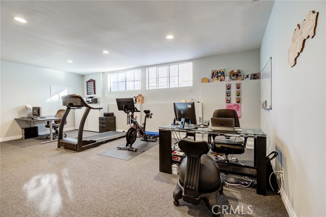 111 Guadalupe Avenue, Redondo Beach, California 90277, 4 Bedrooms Bedrooms, ,3 BathroomsBathrooms,Residential,Sold,Guadalupe,SB20243736