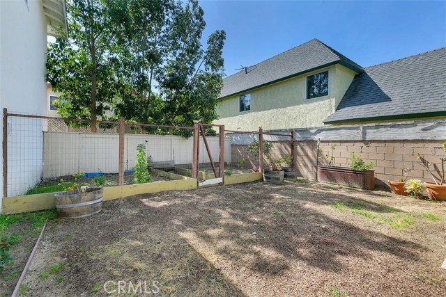 Unit 2507 Rear yard and fenced garden area