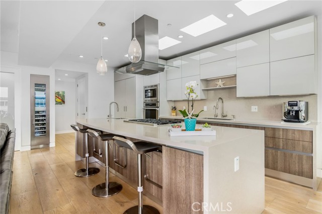 429 Marine Place, Manhattan Beach, California 90266, 4 Bedrooms Bedrooms, ,2 BathroomsBathrooms,Residential,Sold,Marine Place,SB21015394