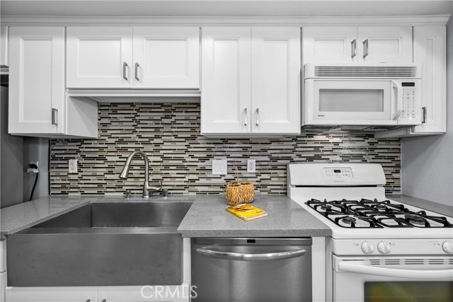 2603 Gates Avenue, Redondo Beach, California 90278, 3 Bedrooms Bedrooms, ,2 BathroomsBathrooms,Residential,Sold,Gates,SB21077665