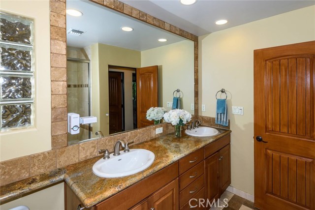 2211 Mathews Avenue, Redondo Beach, California 90278, 3 Bedrooms Bedrooms, ,2 BathroomsBathrooms,Residential,Sold,Mathews,PV18184531