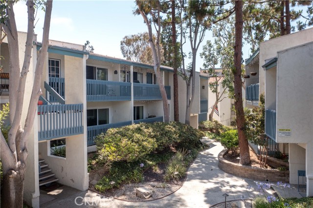 643 Prospect Avenue, Redondo Beach, California 90277, 2 Bedrooms Bedrooms, ,2 BathroomsBathrooms,Residential,Sold,Prospect,PW21143035