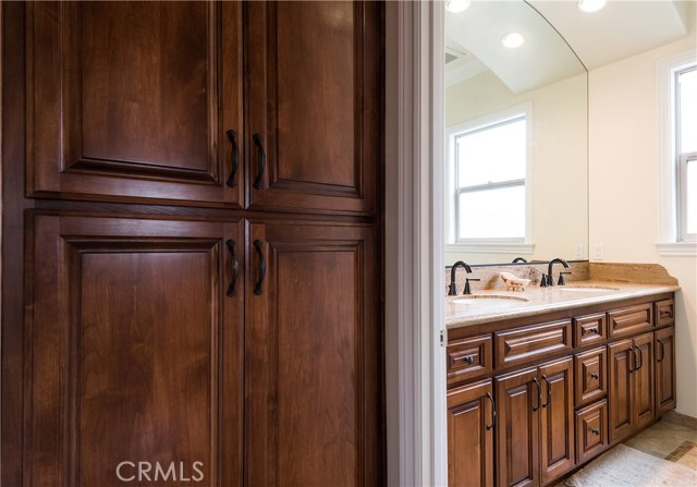 2012 Robinson Street, Redondo Beach, California 90278, 5 Bedrooms Bedrooms, ,3 BathroomsBathrooms,Residential,Sold,Robinson,SB18078924