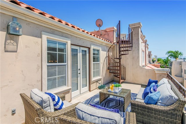 849 15th Street, Hermosa Beach, California 90254, 3 Bedrooms Bedrooms, ,2 BathroomsBathrooms,Residential,Sold,15th,SB20144282